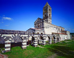 Codrongianos (Sassari), Chiesa della Santissima Trinità di Saccargia, esterno Codrongianos (Sassari), Chiesa della Santissima Trinità di Saccargia, esterno